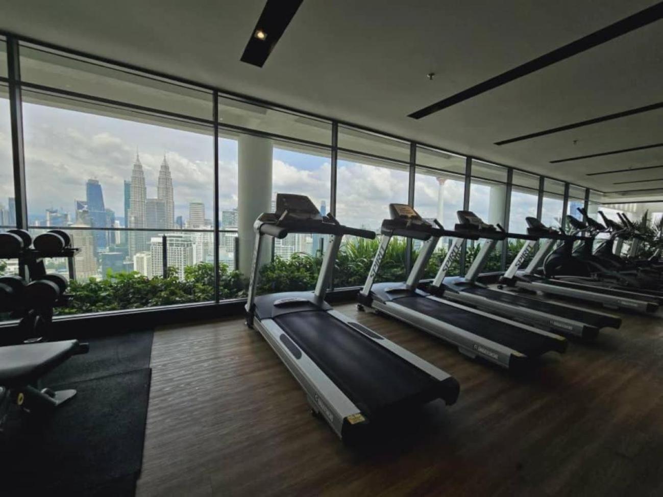 The Luxe Colony Klcc Apartment Kuala Lumpur Exterior photo